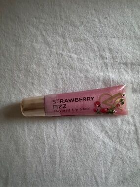 Victoria’s secret Strawberry fizz lip gloss sealed discontinued packaging
